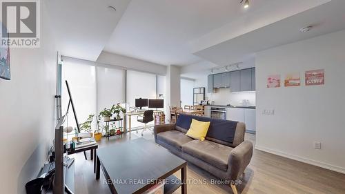 601 - 60 Colborne Street, Toronto (Church-Yonge Corridor), ON - Indoor Photo Showing Living Room