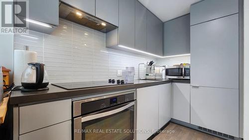 601 - 60 Colborne Street, Toronto (Church-Yonge Corridor), ON - Indoor Photo Showing Kitchen