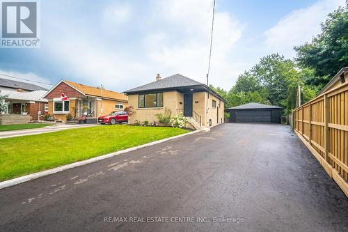 27 Garthwood Drive, Toronto (Kennedy Park), ON - Outdoor