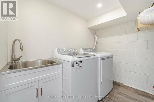 27 Garthwood Drive, Toronto (Kennedy Park), ON - Indoor Photo Showing Laundry Room