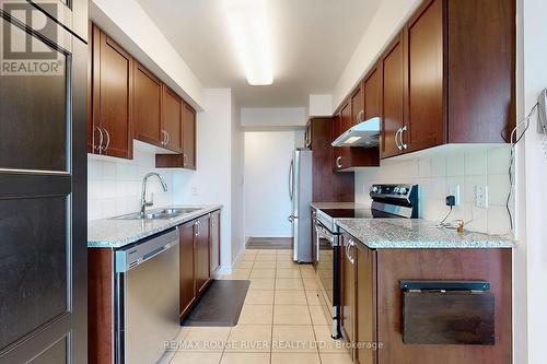 608 - 88 Grangeway Avenue, Toronto (Woburn), ON - Indoor Photo Showing Kitchen With Upgraded Kitchen