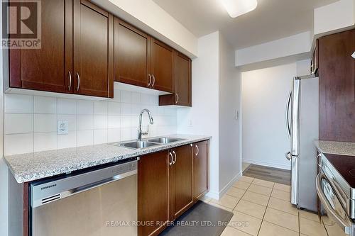 608 - 88 Grangeway Avenue, Toronto (Woburn), ON - Indoor Photo Showing Kitchen With Double Sink