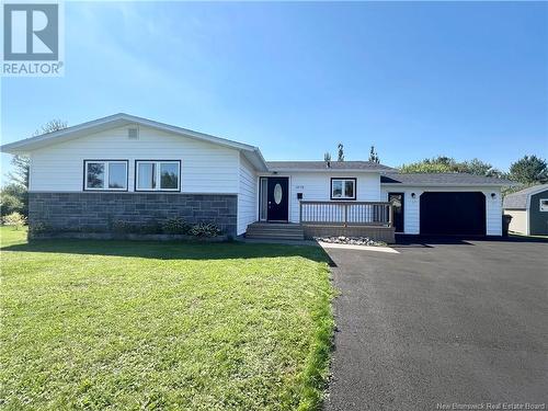 1079 Winton, Bathurst, NB - Outdoor