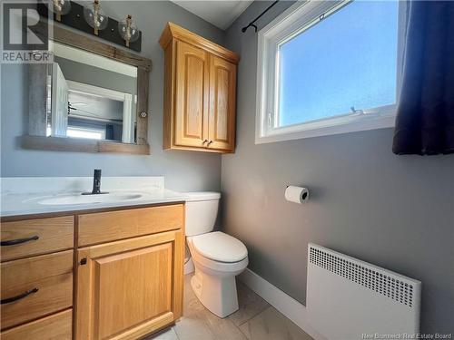 1079 Winton, Bathurst, NB - Indoor Photo Showing Bathroom