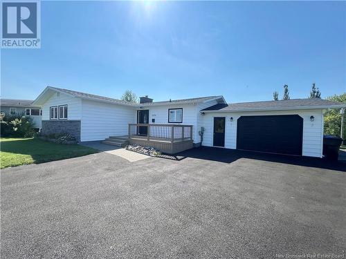 1079 Winton, Bathurst, NB - Outdoor