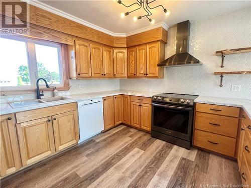 1079 Winton, Bathurst, NB - Indoor Photo Showing Kitchen With Double Sink