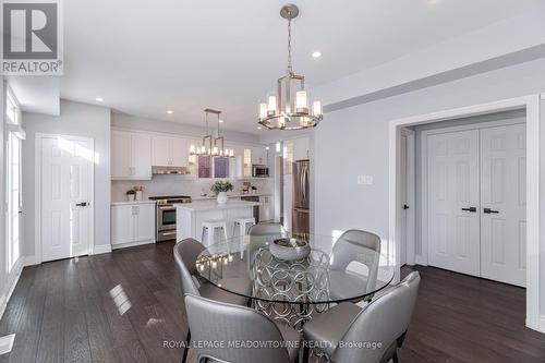 7129 Gillespie Lane, Mississauga, ON - Indoor Photo Showing Dining Room