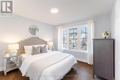 7129 Gillespie Lane, Mississauga, ON - Indoor Photo Showing Bedroom