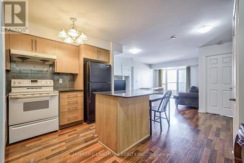 3101 - 310 Burnhamthorpe Road, Mississauga (City Centre), ON - Indoor Photo Showing Kitchen