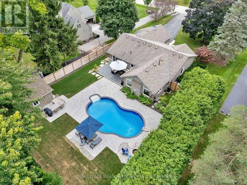 11 Kentmere Grove, Hamilton (Carlisle), ON 