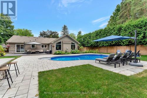 11 Kentmere Grove, Hamilton (Carlisle), ON 