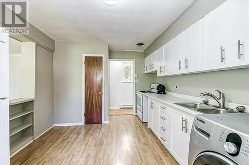 12 Baker Street, Sudbury, ON - Indoor Photo Showing Laundry Room