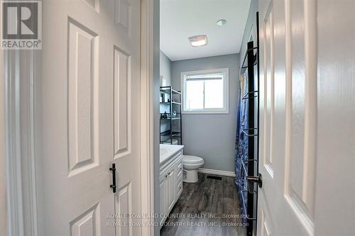 212 Mcguire Beach Road, Kawartha Lakes (Kirkfield), ON - Indoor Photo Showing Bathroom