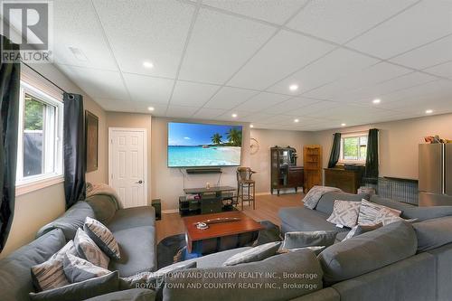 212 Mcguire Beach Road, Kawartha Lakes (Kirkfield), ON - Indoor Photo Showing Other Room