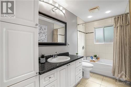 Main Bathroom - 273 Roger Road, Ottawa, ON - Indoor Photo Showing Bathroom