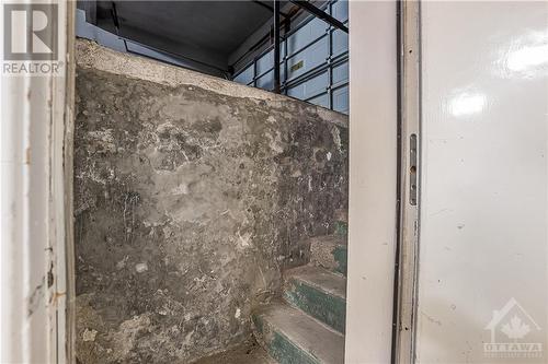 Level Level Entrance to the Garage - 273 Roger Road, Ottawa, ON - 