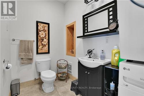 1 Mechanic Street E, North Glengarry, ON - Indoor Photo Showing Bathroom