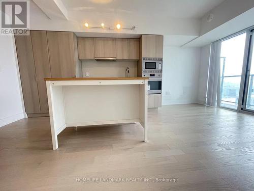 2509 - 955 Bay Street, Toronto, ON - Indoor Photo Showing Kitchen