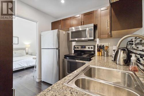 64 Duchess Avenue, London, ON - Indoor Photo Showing Kitchen With Double Sink