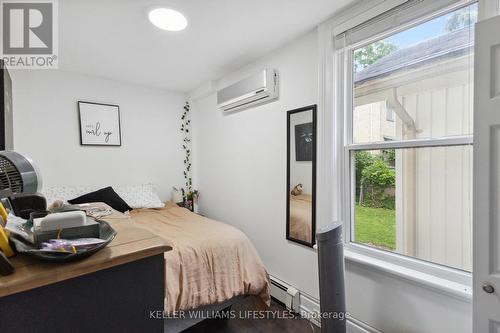 64 Duchess Avenue, London, ON - Indoor Photo Showing Bedroom