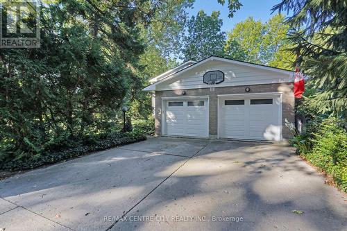 403 Lawson Road, London, ON - Outdoor