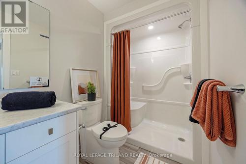 56 Silverleaf Path, St. Thomas, ON - Indoor Photo Showing Bathroom