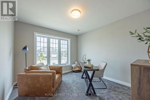 56 Silverleaf Path, St. Thomas, ON - Indoor Photo Showing Other Room