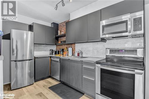 214 Mississaga Street W, Orillia, ON - Indoor Photo Showing Kitchen With Stainless Steel Kitchen