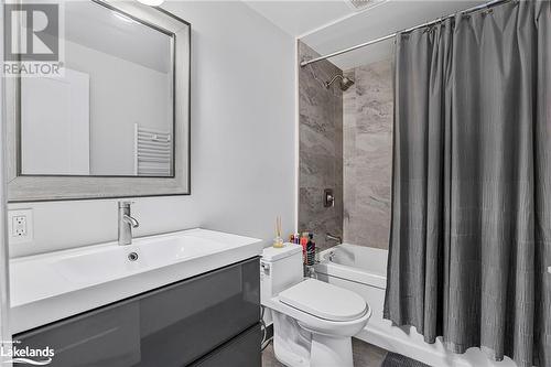 214 Mississaga Street W, Orillia, ON - Indoor Photo Showing Bathroom