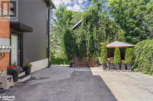 214 Mississaga Street W, Orillia, ON - Outdoor