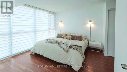 1901 - 85 Queens Wharf Road, Toronto (Waterfront Communities), ON - Indoor Photo Showing Bedroom