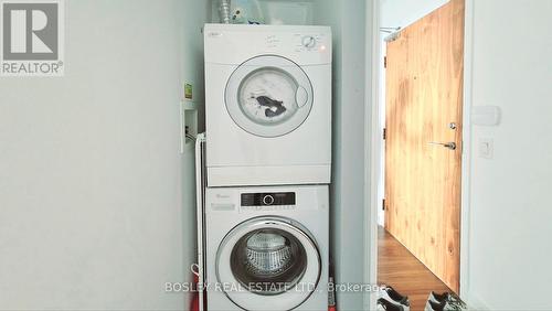 1901 - 85 Queens Wharf Road, Toronto (Waterfront Communities), ON - Indoor Photo Showing Laundry Room