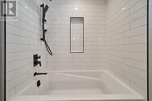 24 Rainbow Crescent, Whitby, ON - Indoor Photo Showing Bathroom