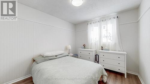 8 Lady Sarah Crescent, Toronto (Agincourt North), ON - Indoor Photo Showing Bedroom