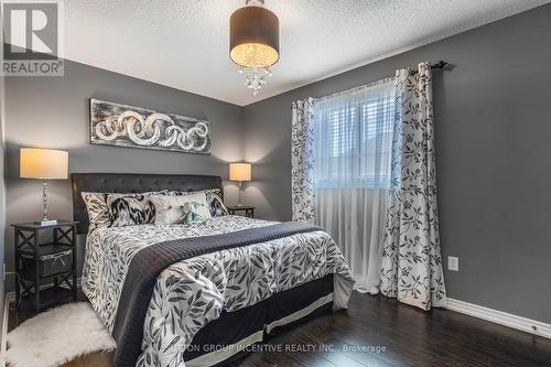 62 Sandringham Drive, Barrie, ON - Indoor Photo Showing Bedroom