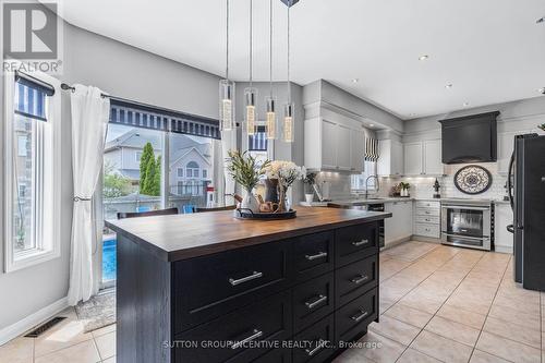 62 Sandringham Drive, Barrie, ON - Indoor Photo Showing Kitchen