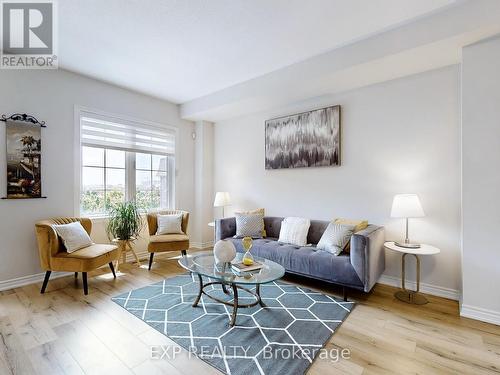 15 Pomarine Way, Brampton (Credit Valley), ON - Indoor Photo Showing Living Room