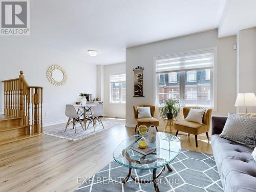 15 Pomarine Way, Brampton, ON - Indoor Photo Showing Living Room