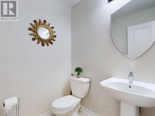 15 Pomarine Way, Brampton, ON - Indoor Photo Showing Bathroom