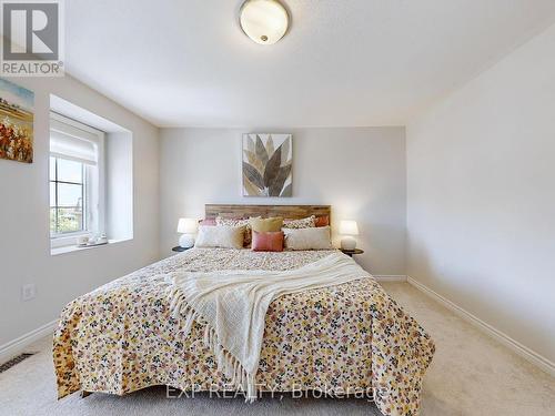 15 Pomarine Way, Brampton (Credit Valley), ON - Indoor Photo Showing Bedroom