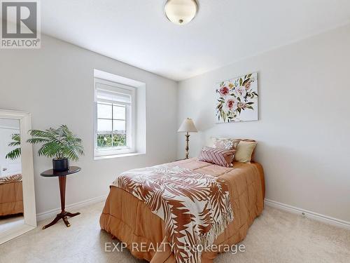 15 Pomarine Way, Brampton (Credit Valley), ON - Indoor Photo Showing Bedroom