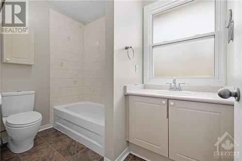 1326 Cornell Street, Ottawa, ON - Indoor Photo Showing Bathroom