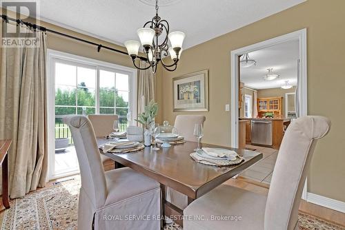 18 Forest Hill Drive, Cobourg, ON - Indoor Photo Showing Dining Room