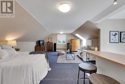 18 Forest Hill Drive, Cobourg, ON - Indoor Photo Showing Bedroom