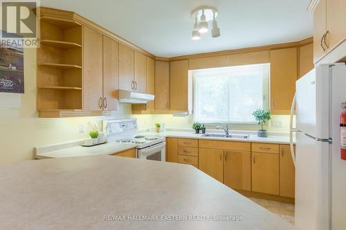 1385 Balsam Avenue, Peterborough (Monaghan), ON - Indoor Photo Showing Kitchen With Double Sink