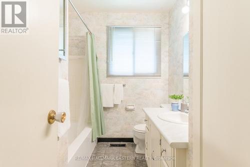 1385 Balsam Avenue, Peterborough (Monaghan), ON - Indoor Photo Showing Bathroom