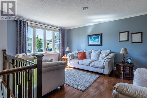 2 Yale Place, Mount Pearl, NL - Indoor Photo Showing Living Room