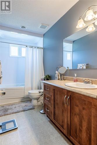 2 Yale Place, Mount Pearl, NL - Indoor Photo Showing Bathroom