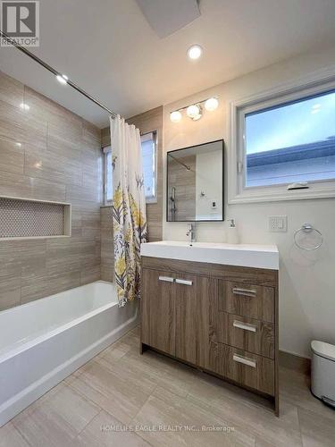 143 Sand Road, East Gwillimbury (Holland Landing), ON - Indoor Photo Showing Bathroom