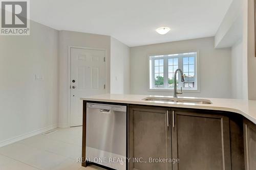 26B - 85 Mullin Drive, Guelph (Brant), ON - Indoor Photo Showing Kitchen With Double Sink